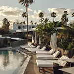 La Isla Y El Mar, Boutique