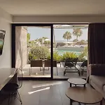 La Isla Y El Mar, Boutique