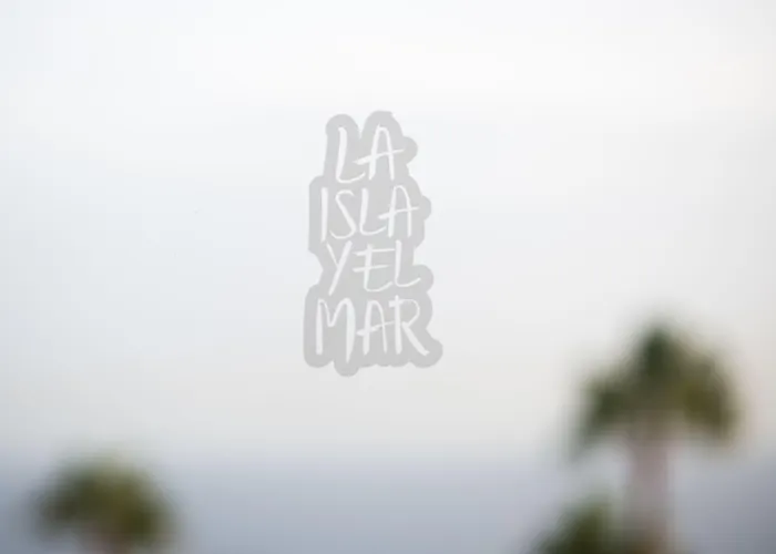 لا إيسلا أي إل مار البوتيكي 5* بويرتو ذيل كارمين