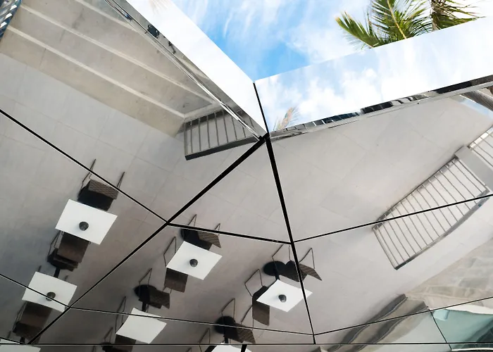 لا إيسلا أي إل مار البوتيكي 5*